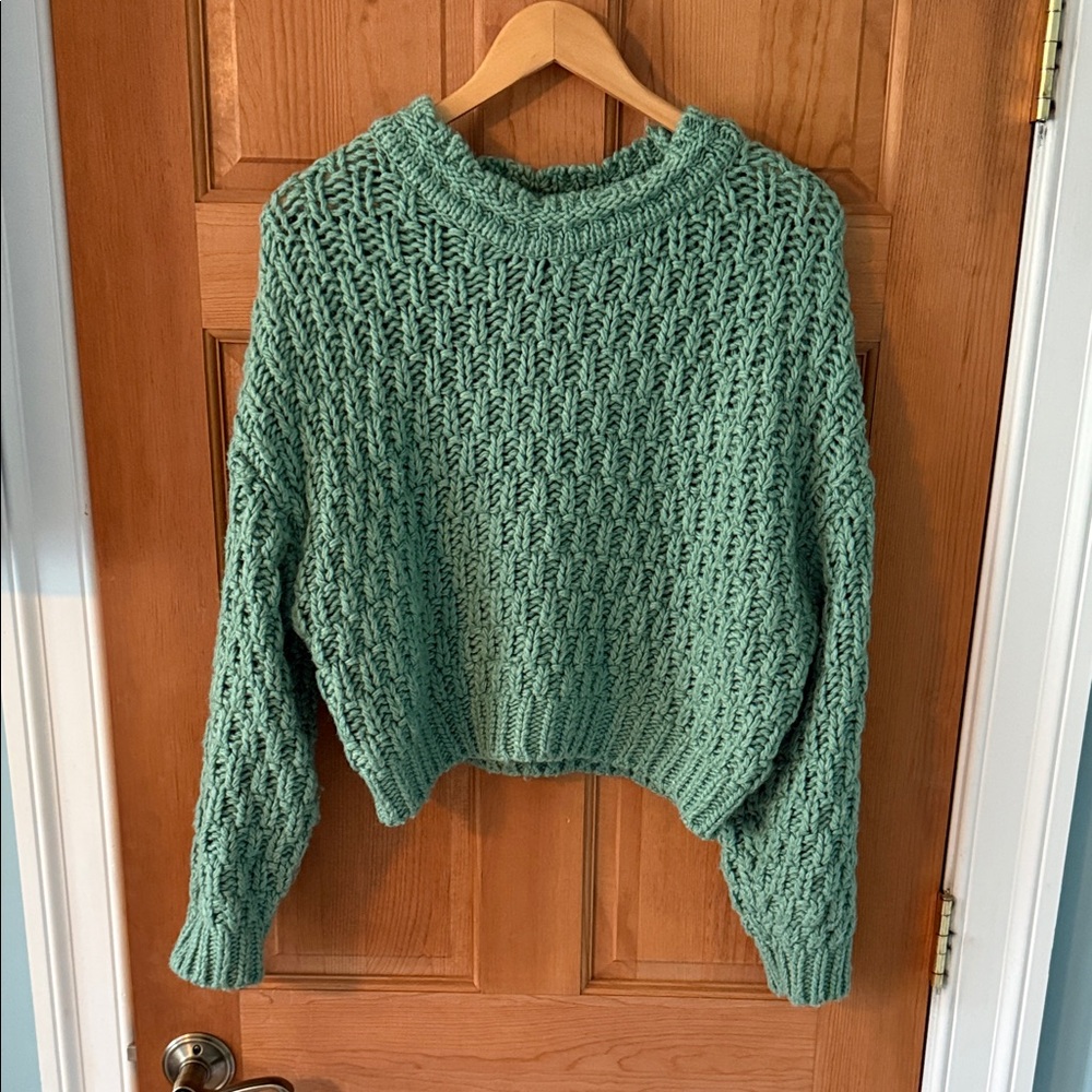 Universal Thread Good Co. Size XS Women's Teen Girl Cozy Green Knit Sweater
